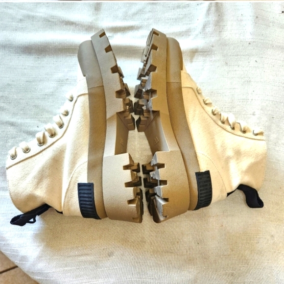 ZARA Cream Lace-Up High-Top Boots Size 8. - Picture 3 of 6